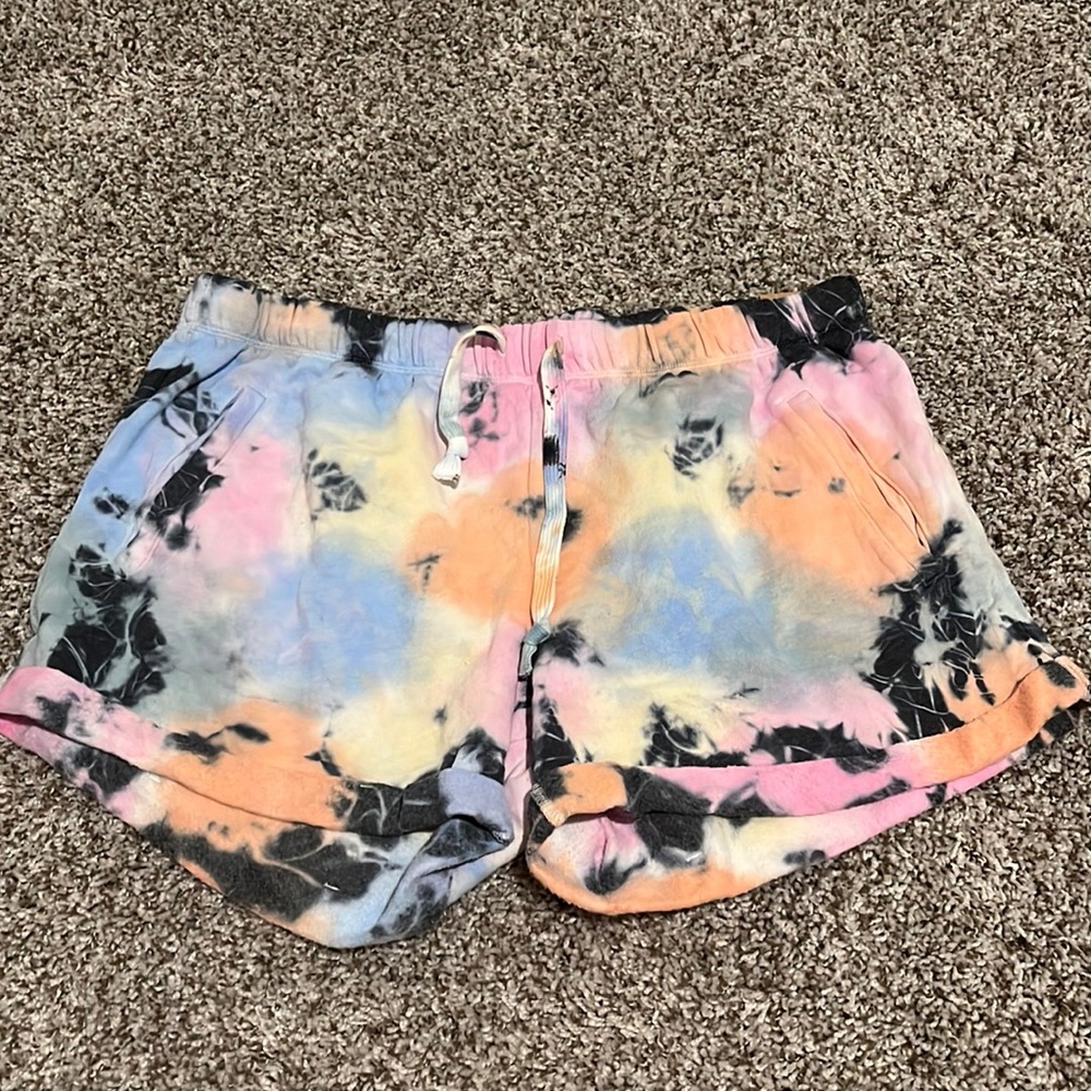 GORGEOUS PINK tie-dye shorts L nwt
